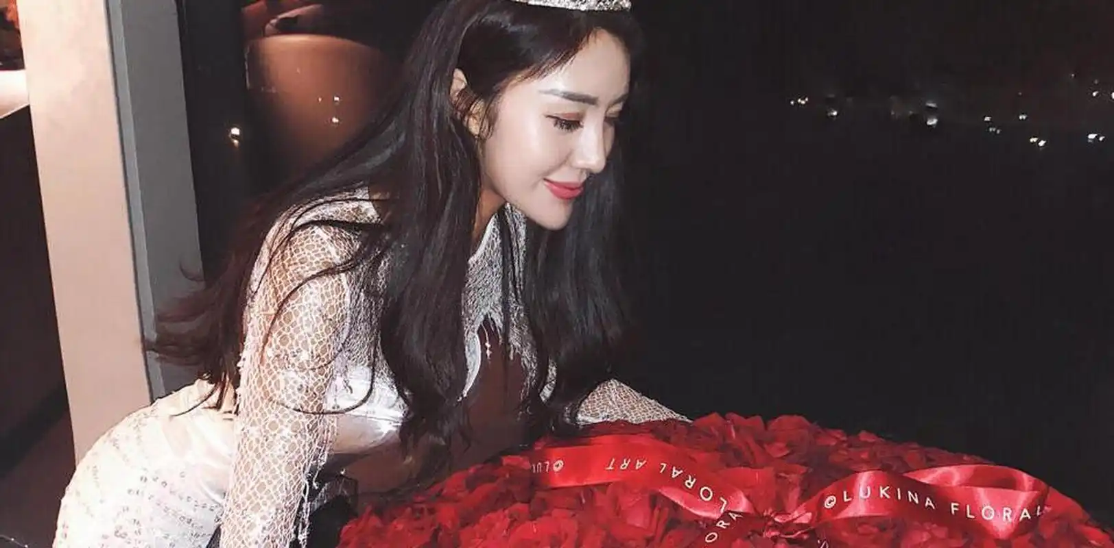 中世纪宫廷风小姐姐太赞了,高贵优雅,简直就是中世纪女王本王