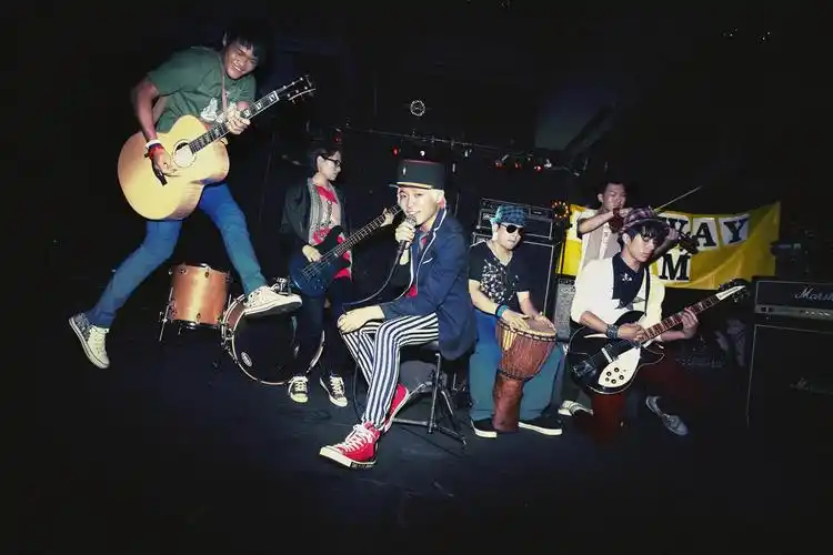 求苏打绿的这张大图.