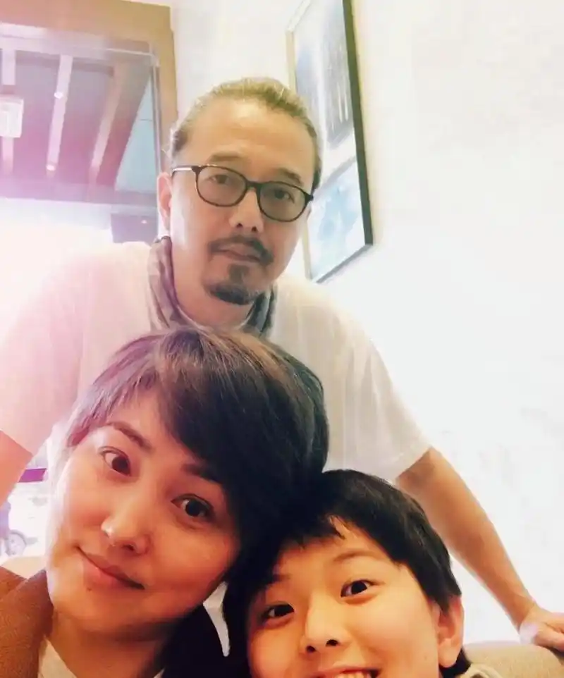 演员张延:嫁大5岁香港丈夫,婚后生一女,如今女儿比她还漂亮