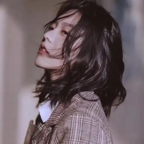 伤感寂寞思念女生侧脸头像图片