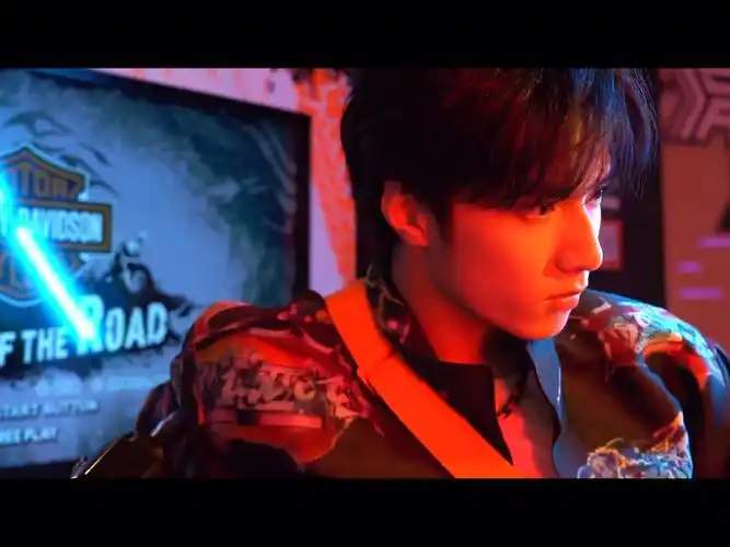 刘耀文绝配花絮照曝光