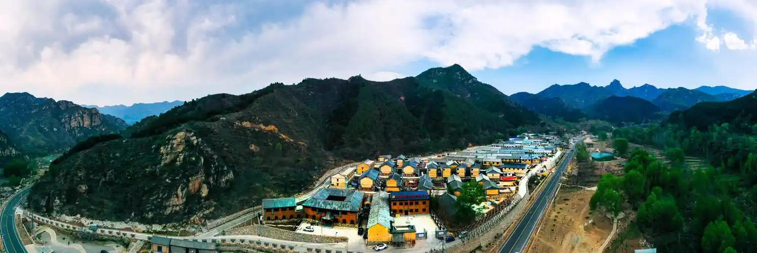 《骆驼湾新貌》