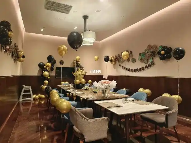 长沙黑金系男士生日自助餐厅小预算布置