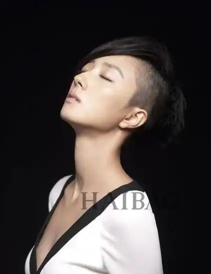 女生阴阳头短发发型 短头发适合什么发型