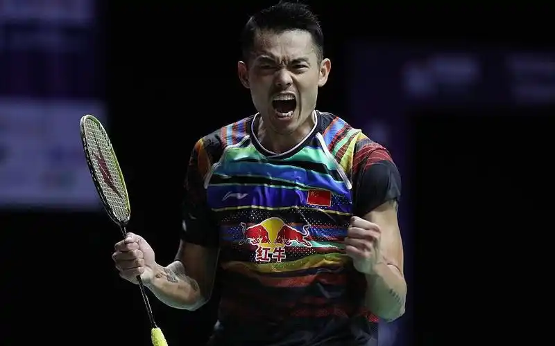 影子羽毛球高清慢动作精选(三十二)右手林丹杀球