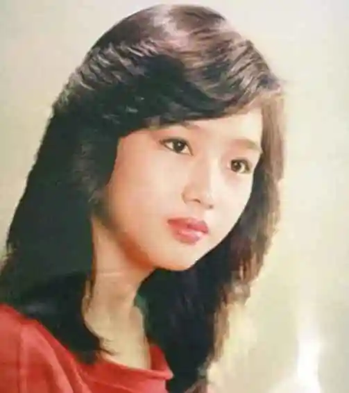 年轻时的朱丽倩有多美?怪不得刘德华会宠她30年