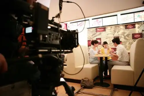 投入国际最先进设备red one拍摄麦西尔广告