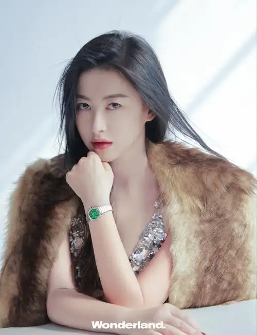 朱珠wonderland美容封面大片##朱珠烟熏湿发酷姐造型