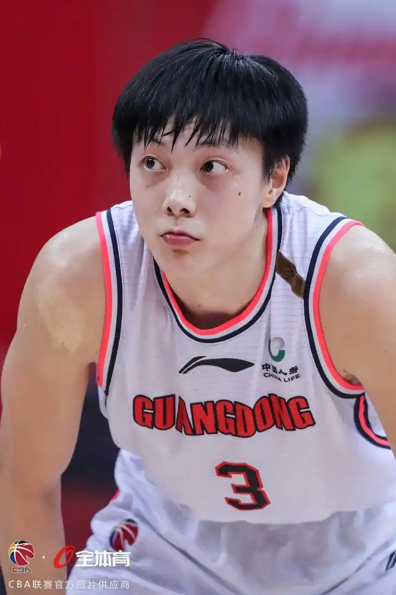 可做壁纸#胡明轩 #可做壁纸 #cba #cba热门 - 抖音