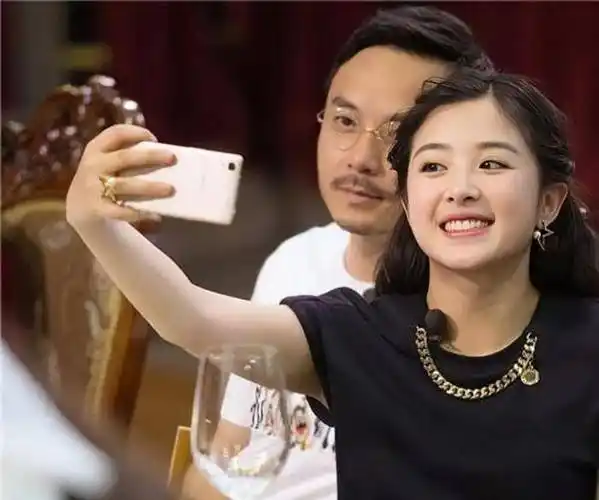 张含韵:年轻有多可爱,如今就有多性感_刘德华_电影_小姑娘