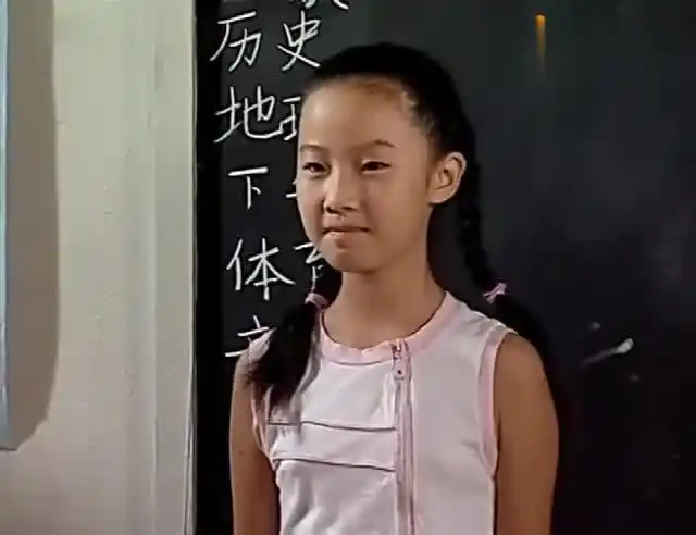 家有儿女:女同学刚开口唱歌,刘星就进来打断,把她的风头全抢了