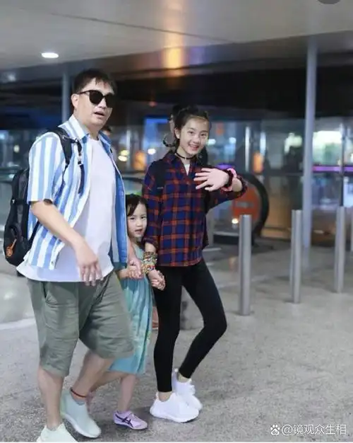 吾家有女初长成,黄磊和孙莉,这一对娱乐圈里的模范夫妻,他们的爱情