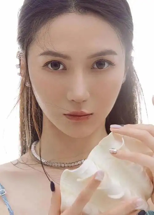 陆婷,天生丽质的御姐范高冷女神_网易订阅