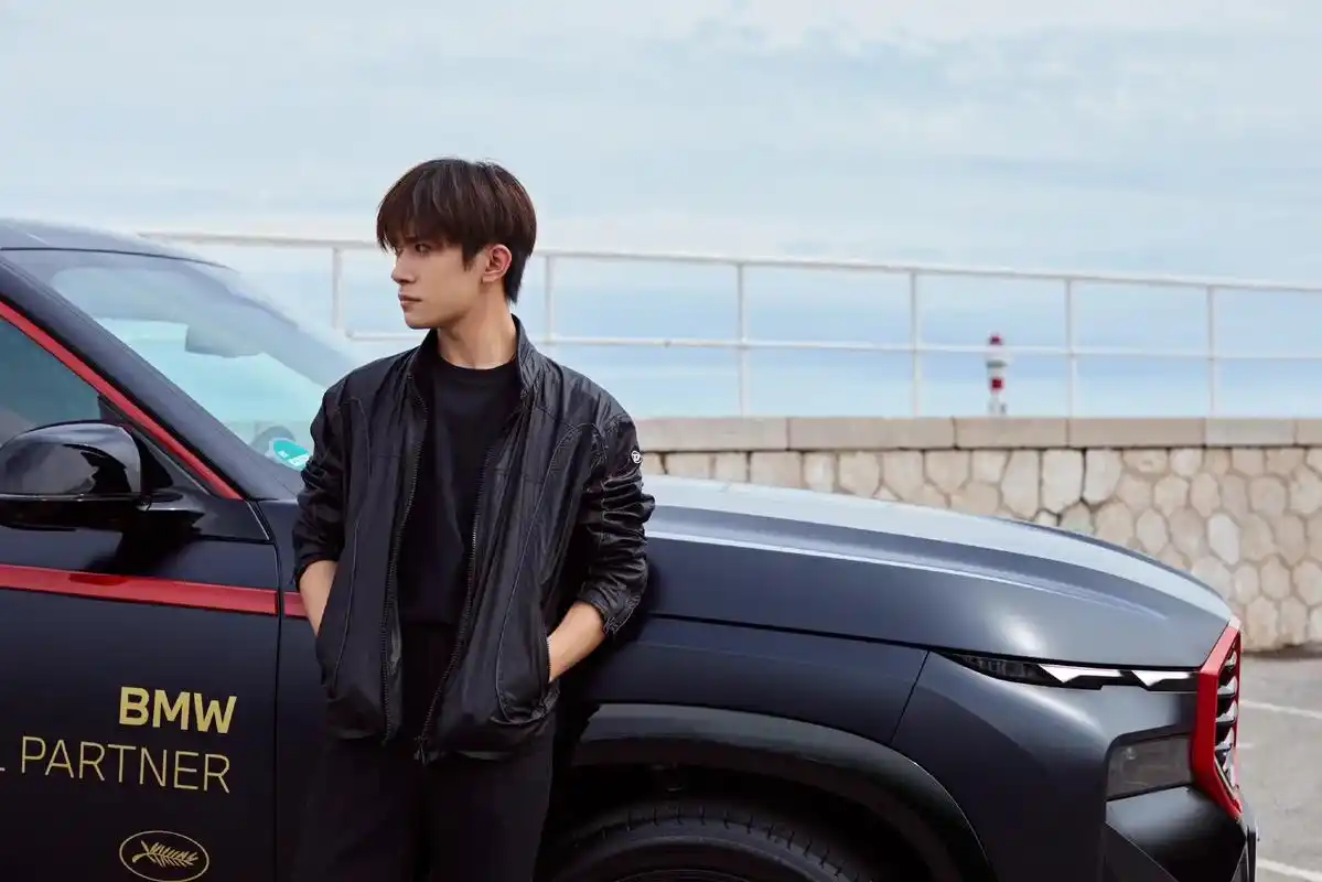 鲨疯了,工作室持续放粮中…#易烊千玺新专辑叫刘艳芬 冷屁股t - 抖音