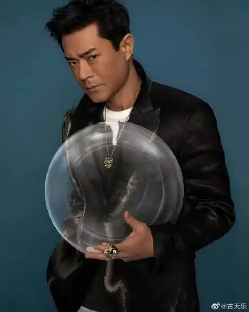 苑琼丹称郑少秋爱吃肠粉赞古天乐吃饭不想麻烦人