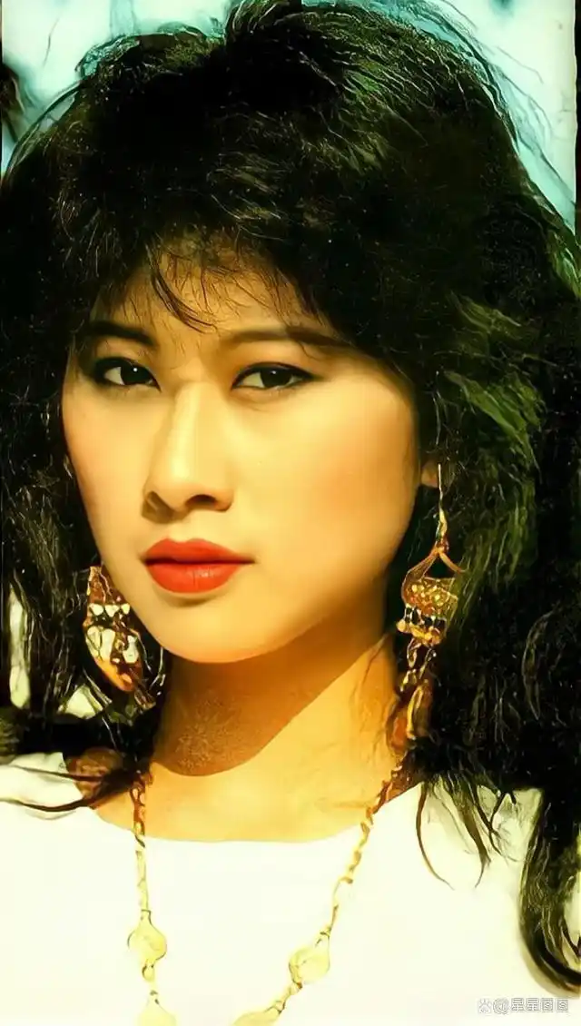 明星图集叶倩文