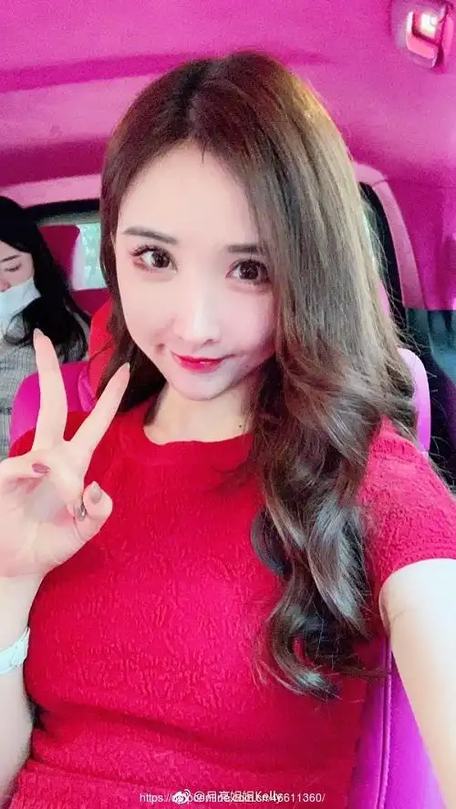 dhv创始人月亮姐姐张馨月