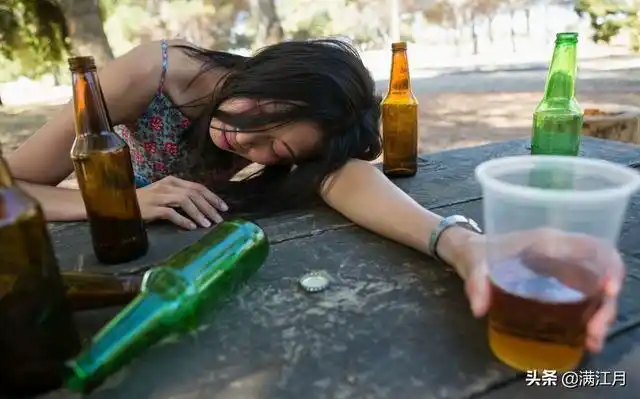 酒后见人品,看一个人喝酒后的表现,就能知道他是个什么样的人了