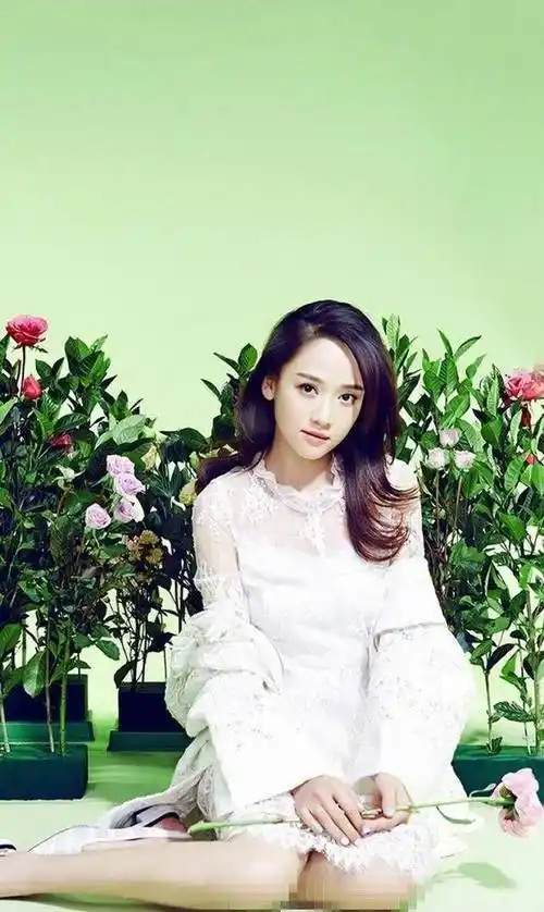 林心如陈乔恩同框,相差3岁林心如的法令纹让人吃惊!_霍建华_爱情_青春