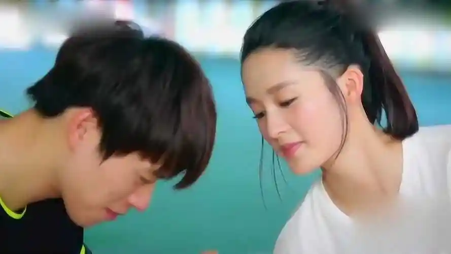 《我们相爱吧2》李沁终于回答了魏大勋的问题,顿时甜炸了