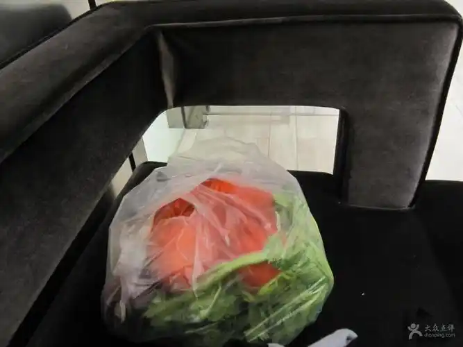 因为是回家小炒前的探店,必然先上市场买的菜哇!