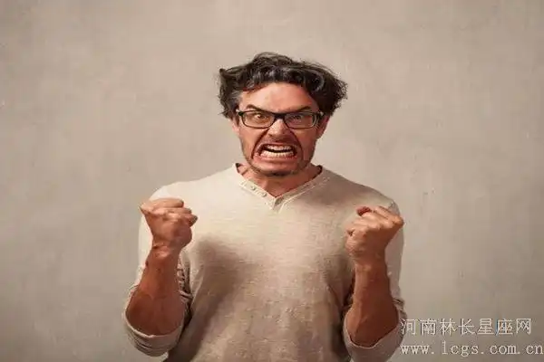 性格暴躁的八字