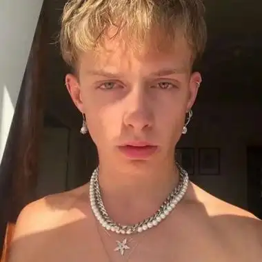 ins欧美男头高清个性的欧美男网图头像