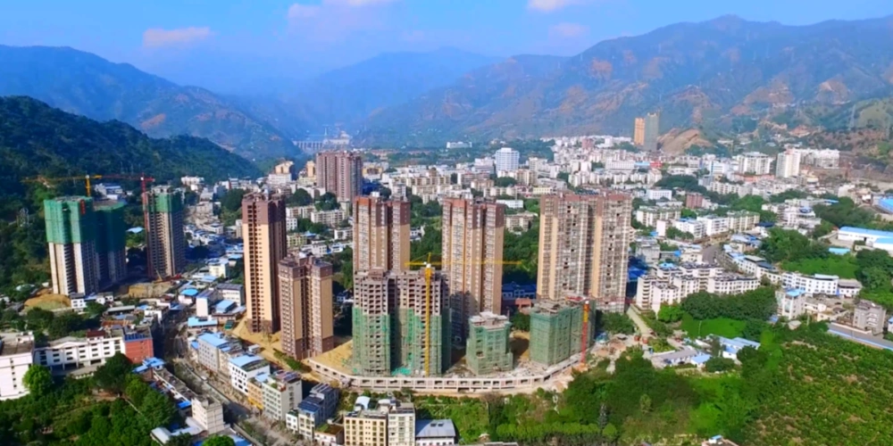 巡礼十三五丨盐边加快新型城镇化建设县城面貌焕然一新