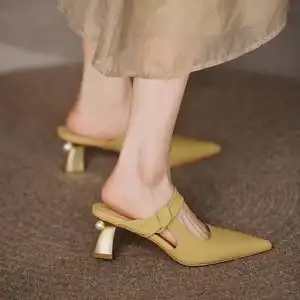 尖头半拖凉鞋女夏季中跟2022年新款包头小高跟粗跟纯色法式单鞋