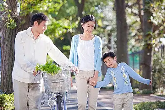 幸福家庭图片_幸福家庭图片大全_幸福家庭图片素材