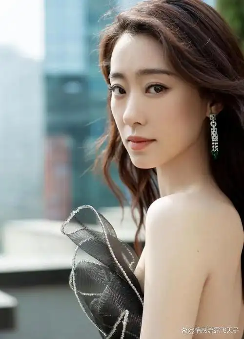 张小斐,1986年1月10日出生于辽宁省鞍山市,2009年毕业于北京电影学院