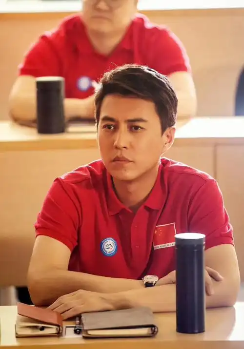 靳东新剧两滴泪