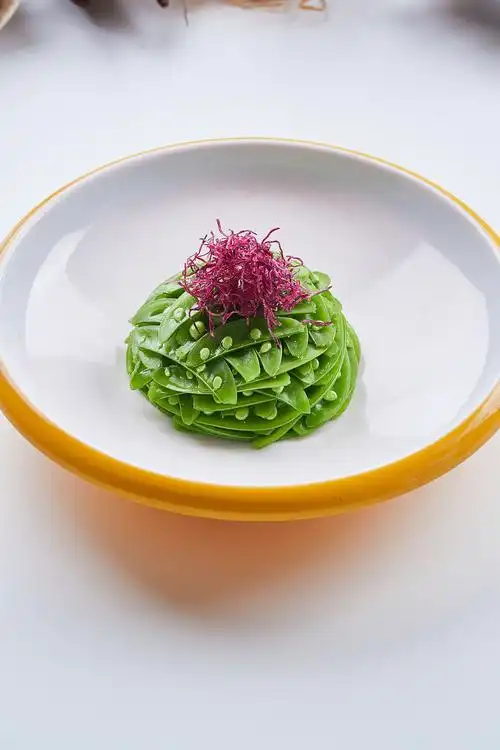 一些白色背景的菜品拍摄