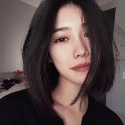 成熟稳重气质女生微信头像允言