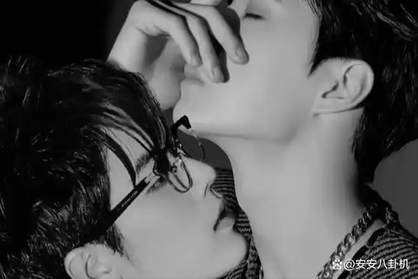 王一博肖战粉丝又打起来了,保安拦都拦不住!就不能好好相处吗?