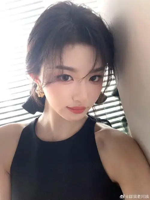 孔雪儿自拍vs他拍