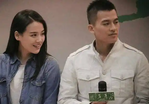 原来马思纯的新恋情曝光,引发网友不满,随后前男友欧豪掉进评论区