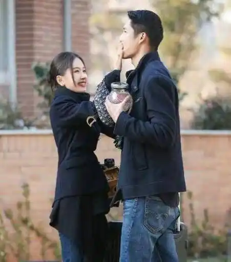 王子文晒吴永恩的画,大赞男友多才多艺,画中的小巧思让人甜掉牙_节目