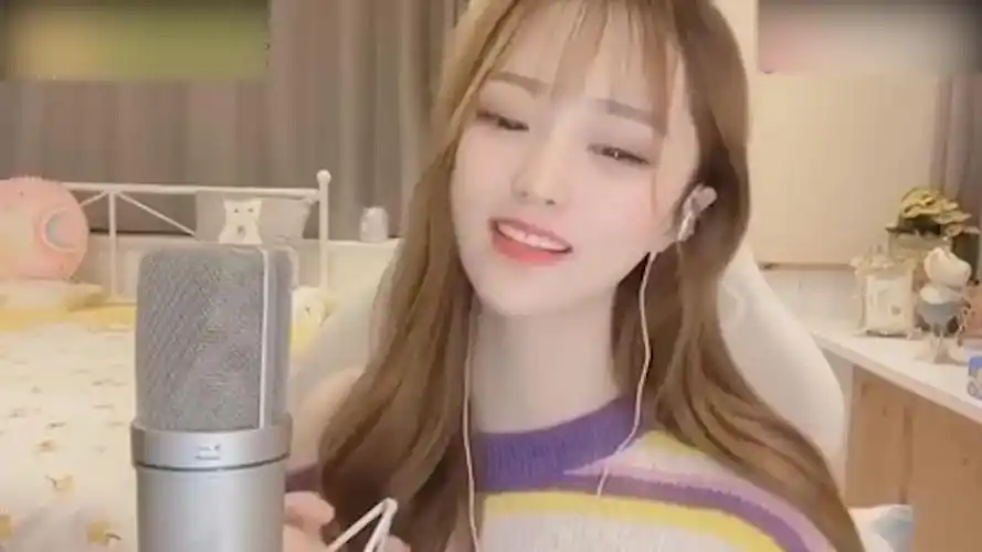 烟嗓翻唱《酒醉的蝴蝶》好听炸了,声音直击人心