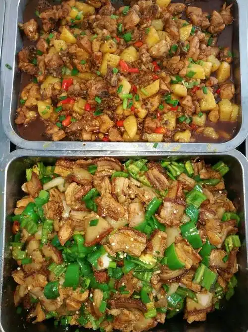 三源饮食饭堂现场员工餐菜式