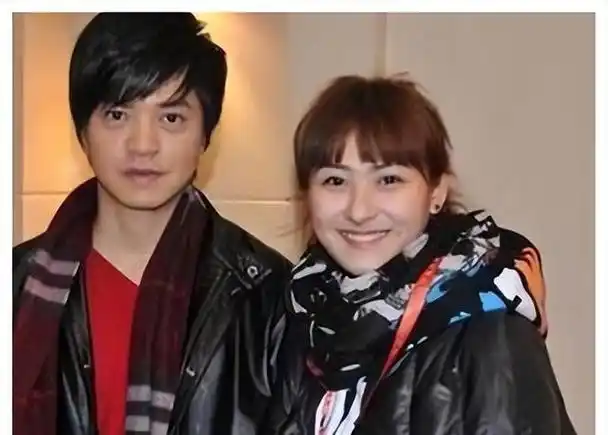 歌手李健婚姻19年不生孩子与妻子的二人世界依旧很甜蜜