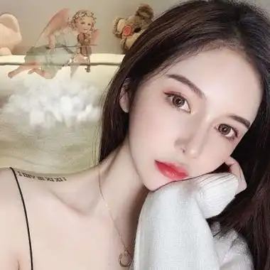 精选成熟女生头像,展现你的自信与优雅