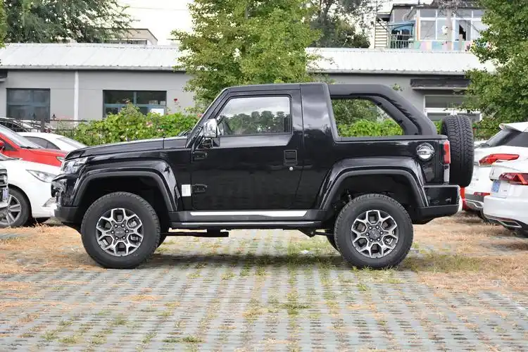 北京越野全新一代f40上市 专业短轴越野皮卡/售价16.99万元