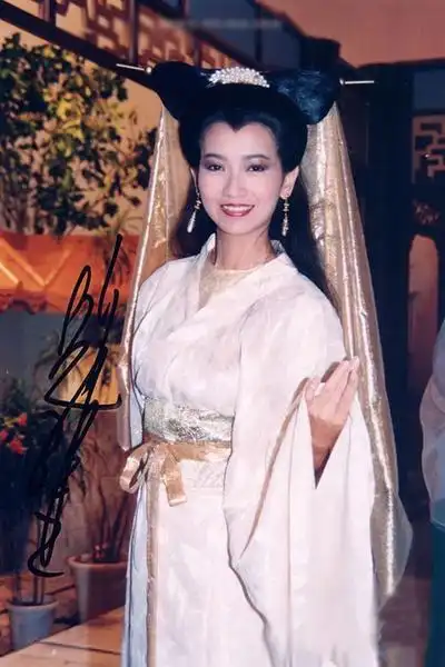 新白娘子传奇 赵雅芝 喜欢我的请给我关注(>ω *)