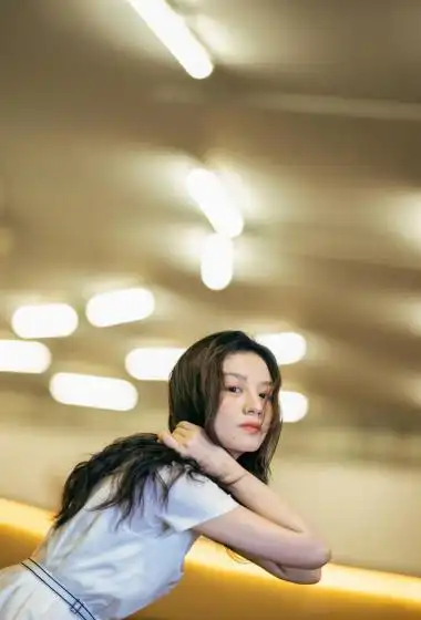 春夏文艺灵动少女感写真图片318