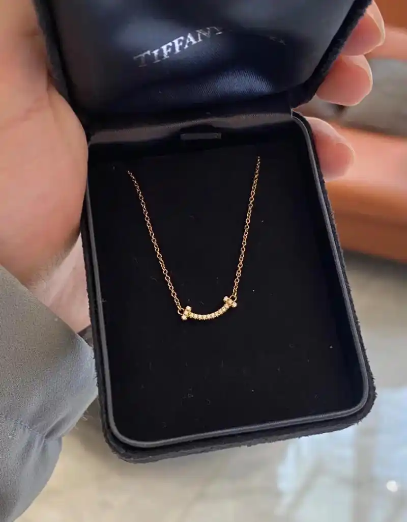 tiffany满钻笑脸项链