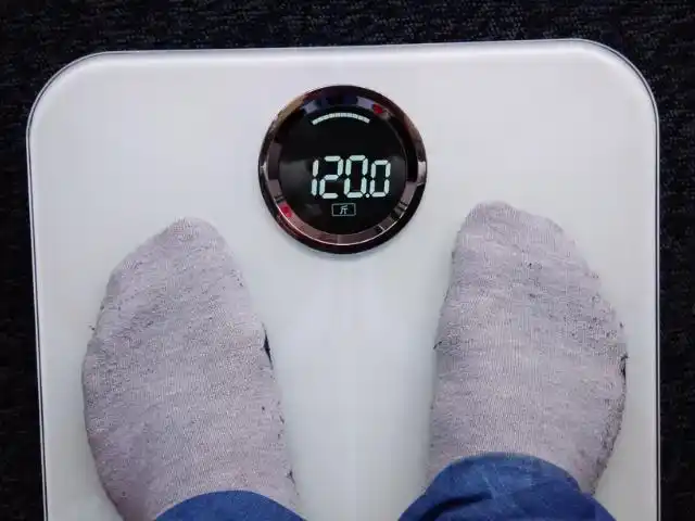 称体重也要选择正确时间,这个"时间"称才是你的真实体重