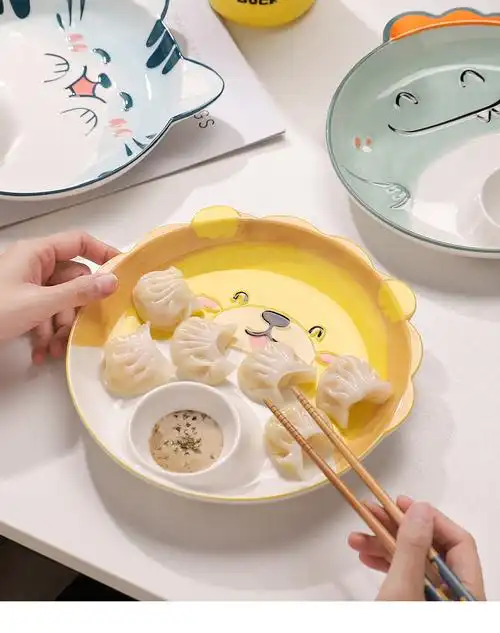 温妤日式饺子盘子带醋碟陶瓷创意好看的水饺专用分格盘精致卡通早餐盘