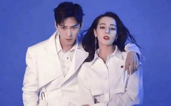 杨洋迪丽热巴公布恋情(俩人疑似因戏生情,你会祝福么)