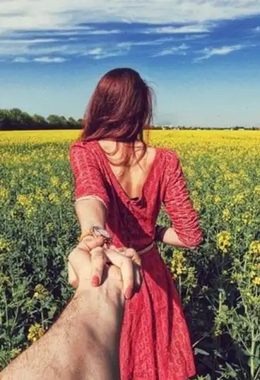 情侣牵手背影图片一前一后2018 你不喜欢我我会废掉的